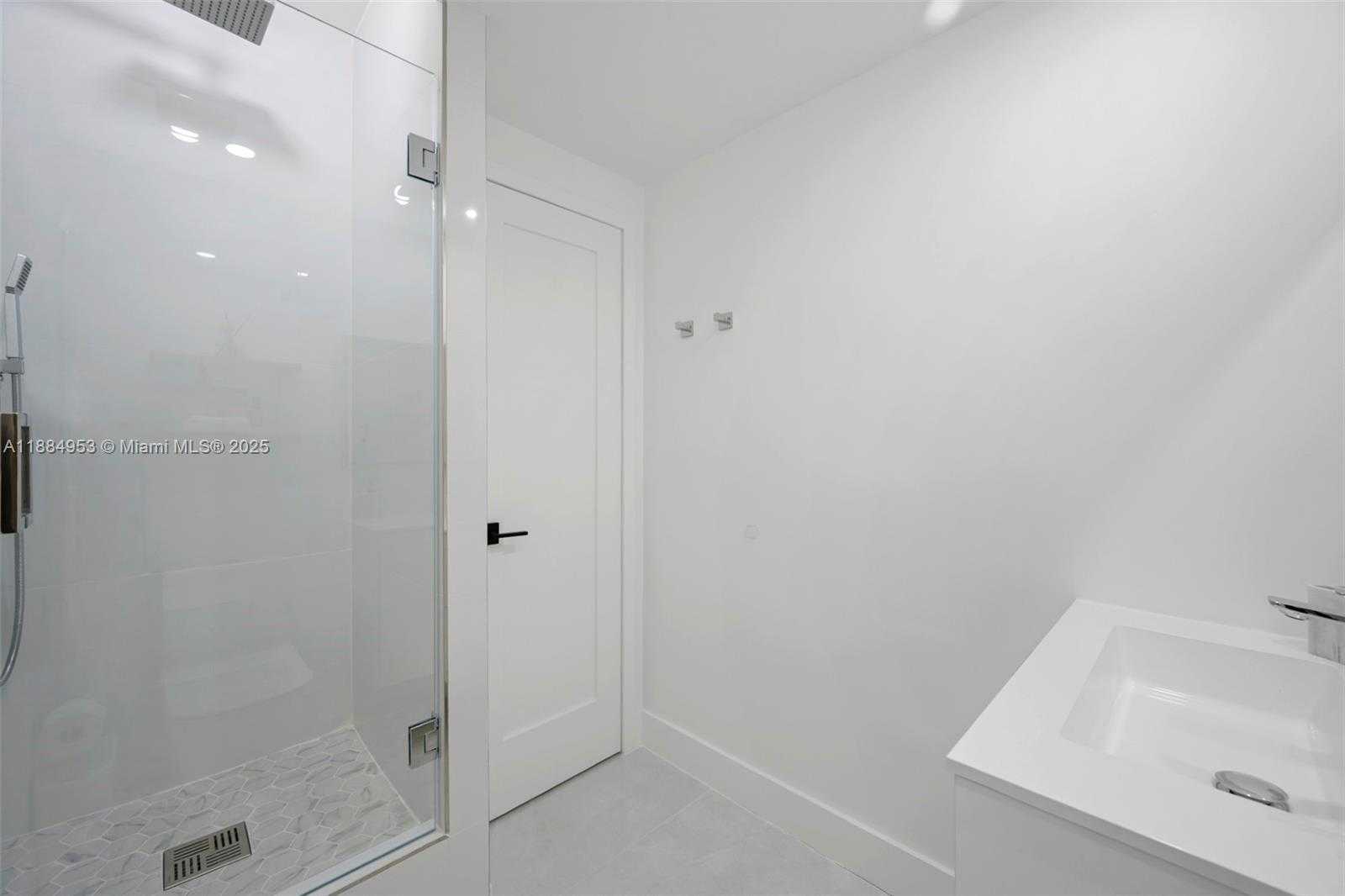 Small Image of 19370 COLLINS AVE #507, Sunny Isles Beach Number 16
