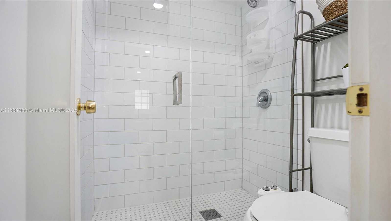 Small Image of 1200 MARIPOSA AVE #D204, Coral Gables Number 10