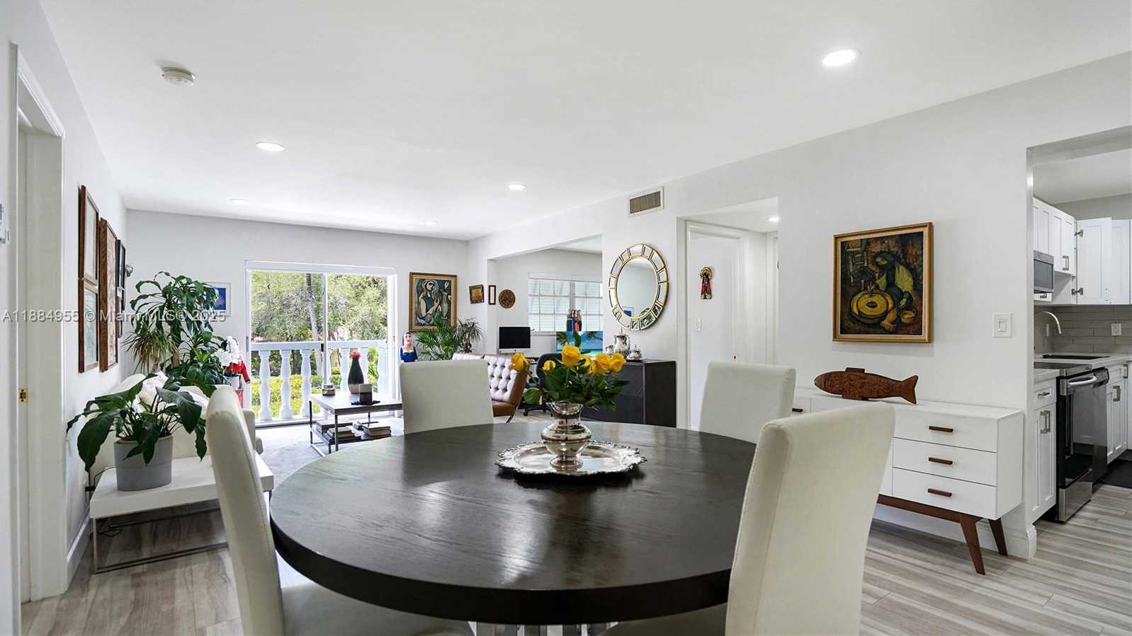 Small Image of 1200 MARIPOSA AVE #D204, Coral Gables Number 26