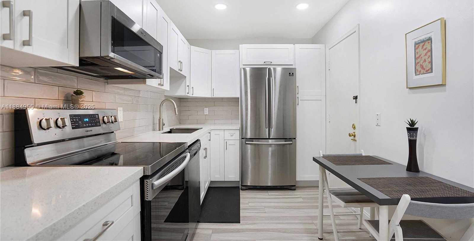 Small Image of 1200 MARIPOSA AVE #D204, Coral Gables Number 8