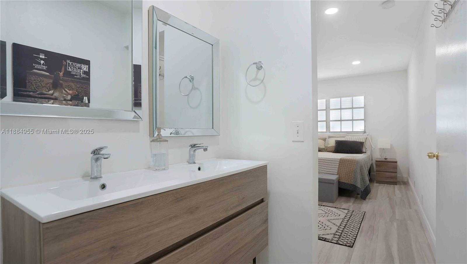 Small Image of 1200 MARIPOSA AVE #D204, Coral Gables Number 9