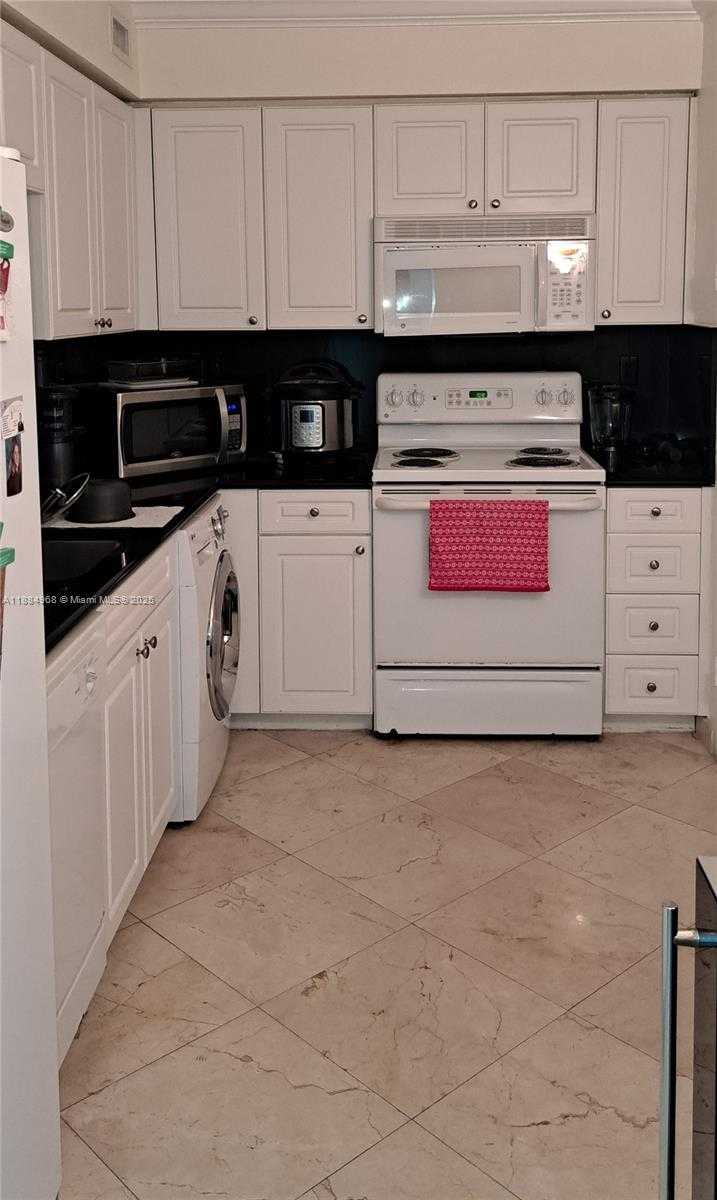 Small Image of 2501 SOUTH OCEAN DR #1021, Hollywood Number 27