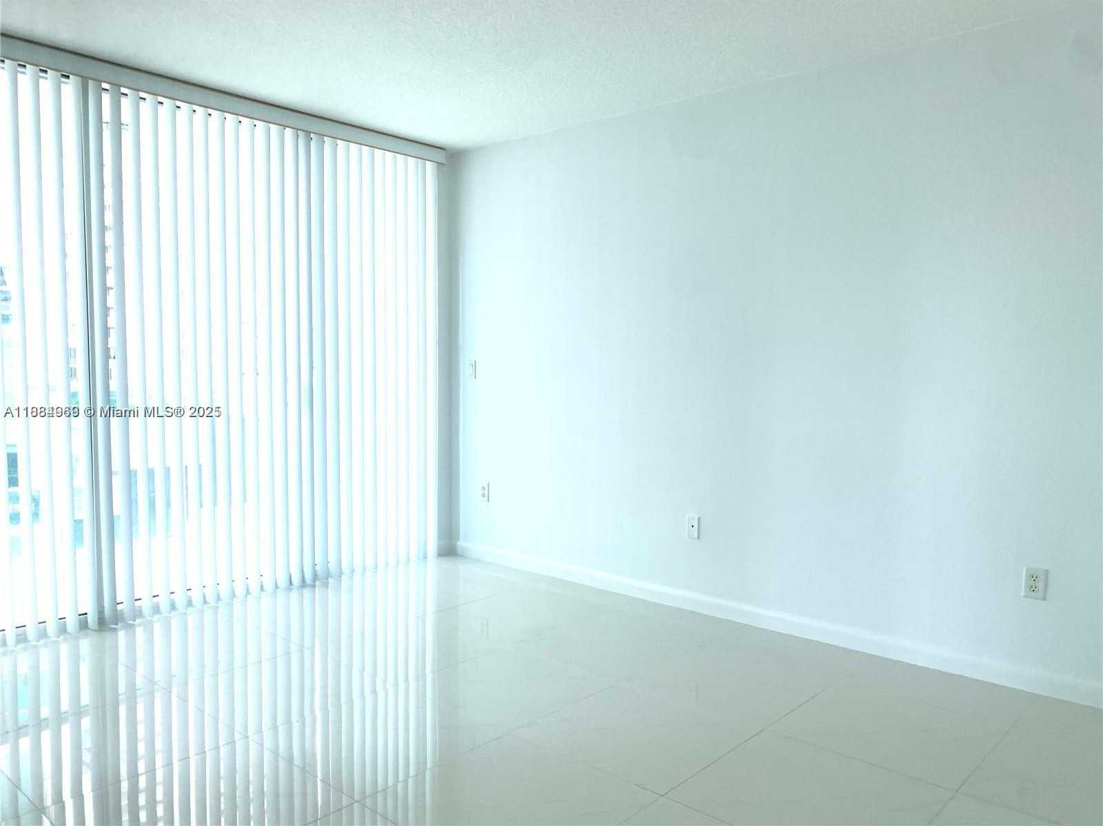 Small Image of 31 SOUTH EAST 5TH ST #1510, Miami Number 10
