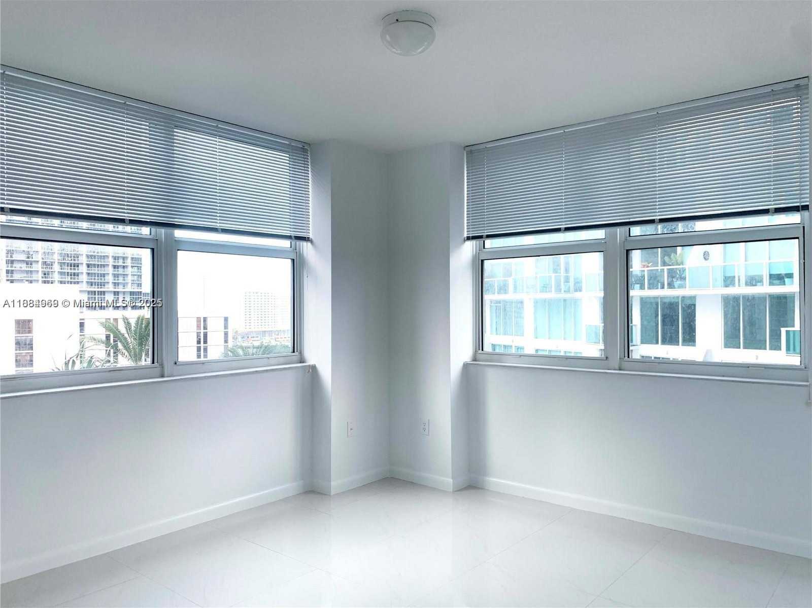 Small Image of 31 SOUTH EAST 5TH ST #1510, Miami Number 13