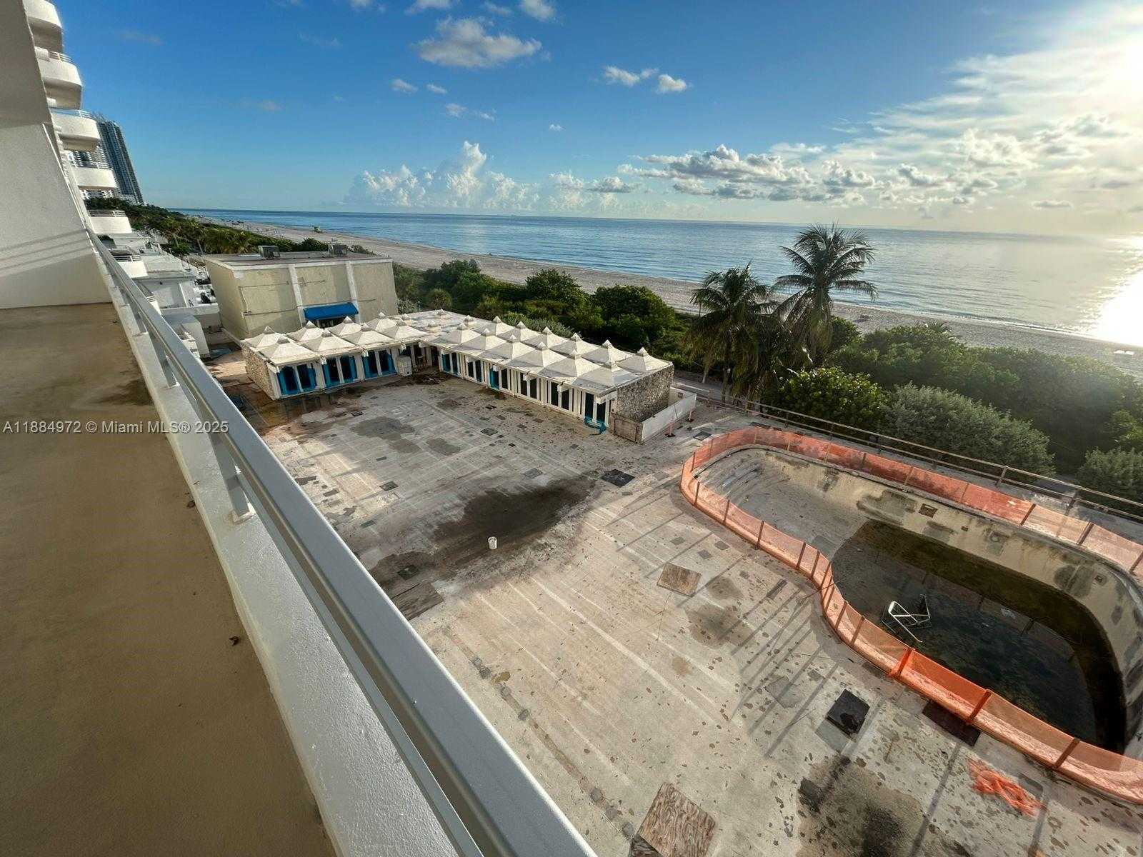 Small Image of 5555 COLLINS AVE #6H, Miami Beach Number 34