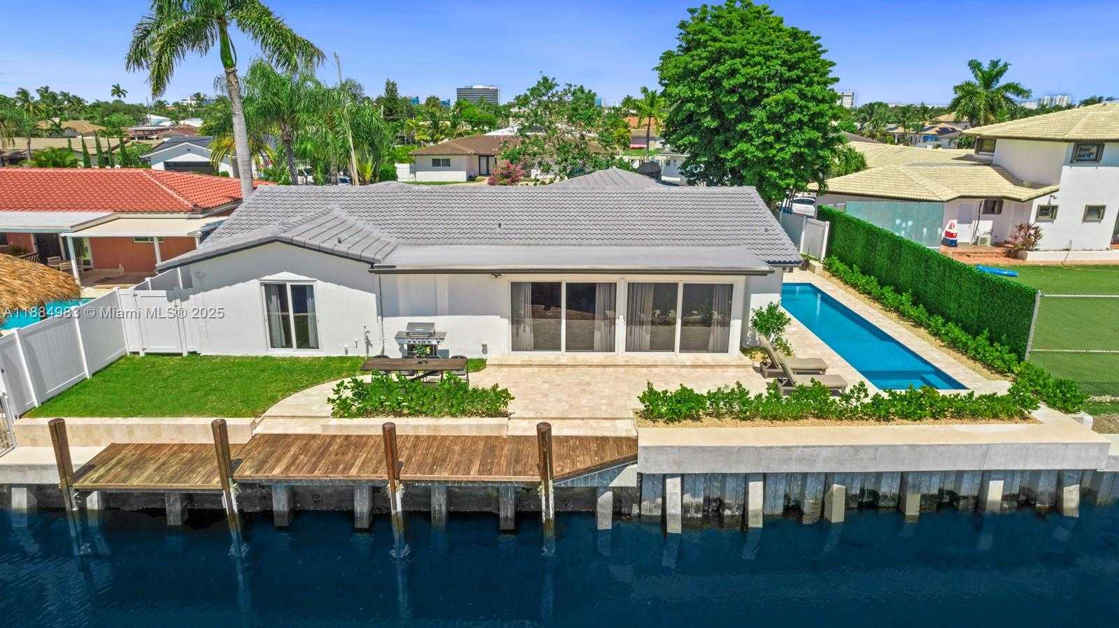 Small Image of 2830 NORTH EAST 56 CT, Fort Lauderdale Number 5