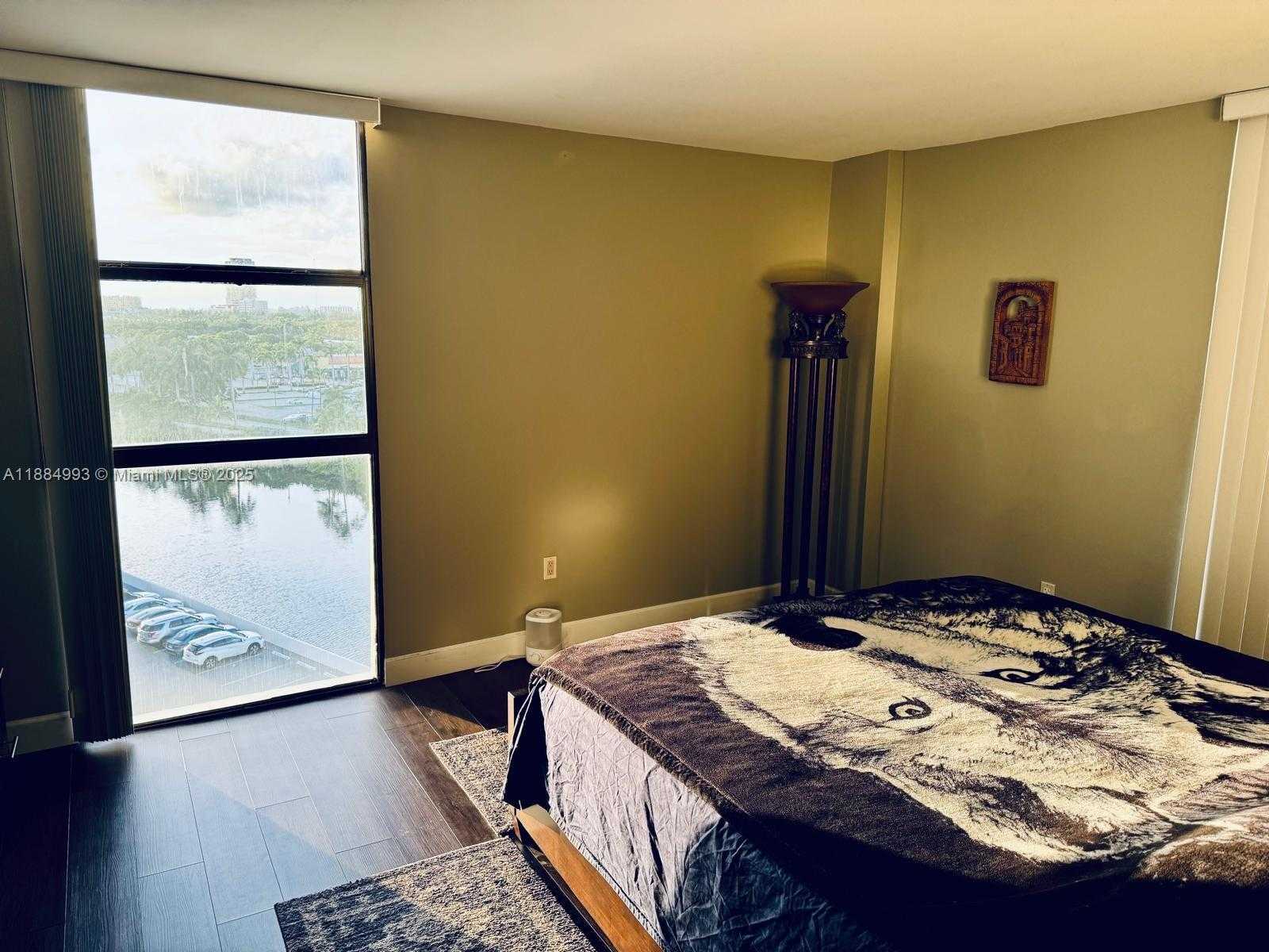 Small Image of 3701 NORTH COUNTRY CLUB DR #908, Aventura Number 12