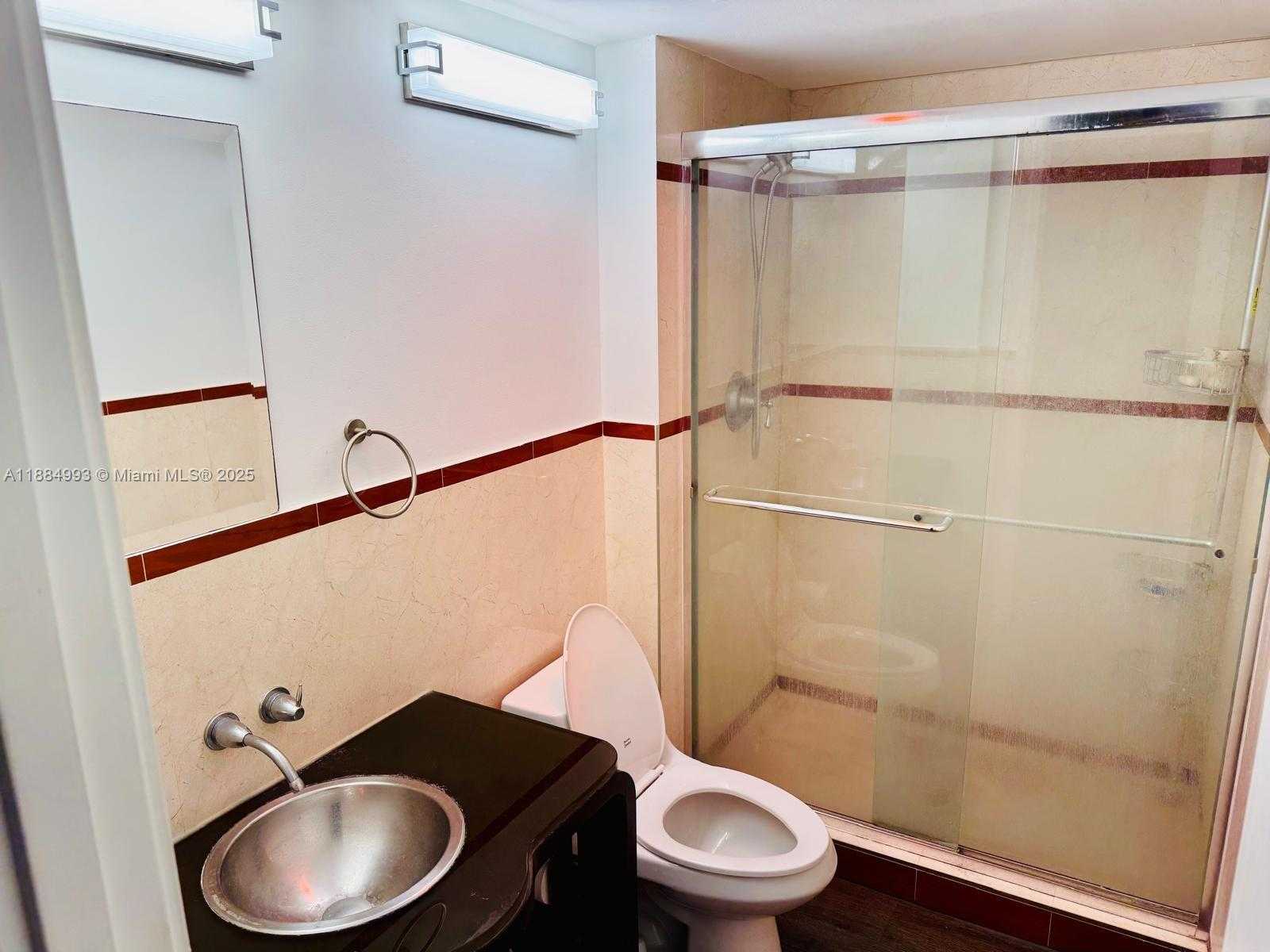 Small Image of 3701 NORTH COUNTRY CLUB DR #908, Aventura Number 16