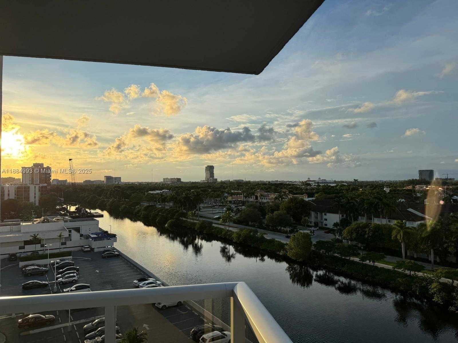 Small Image of 3701 NORTH COUNTRY CLUB DR #908, Aventura Number 23