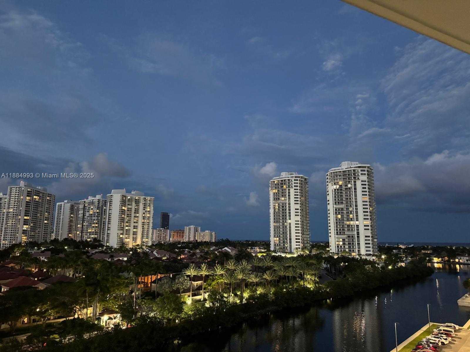 Small Image of 3701 NORTH COUNTRY CLUB DR #908, Aventura Number 25