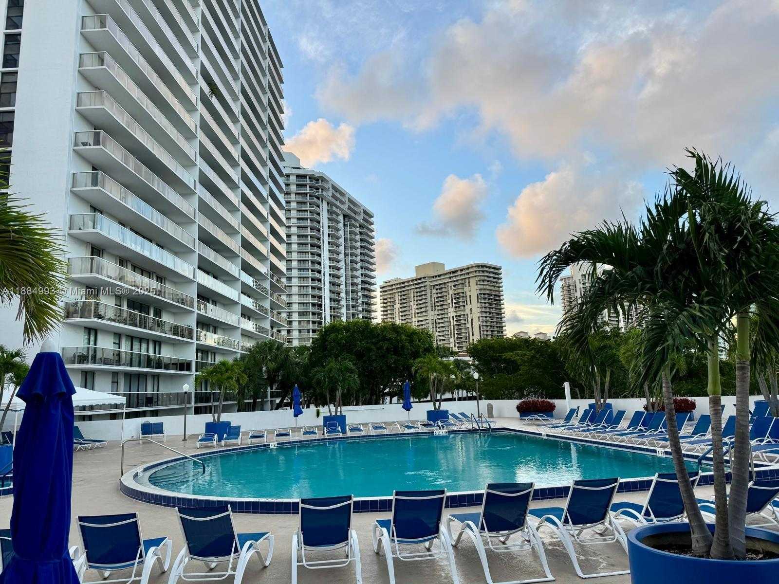 Small Image of 3701 NORTH COUNTRY CLUB DR #908, Aventura Number 27
