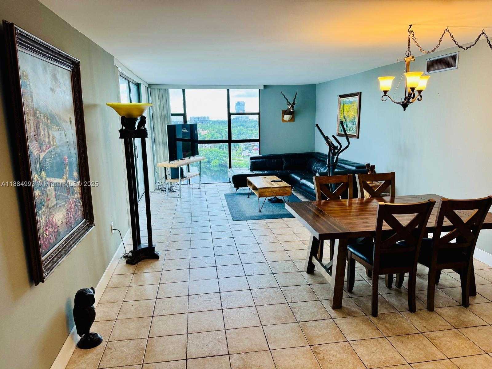 Small Image of 3701 NORTH COUNTRY CLUB DR #908, Aventura Number 6