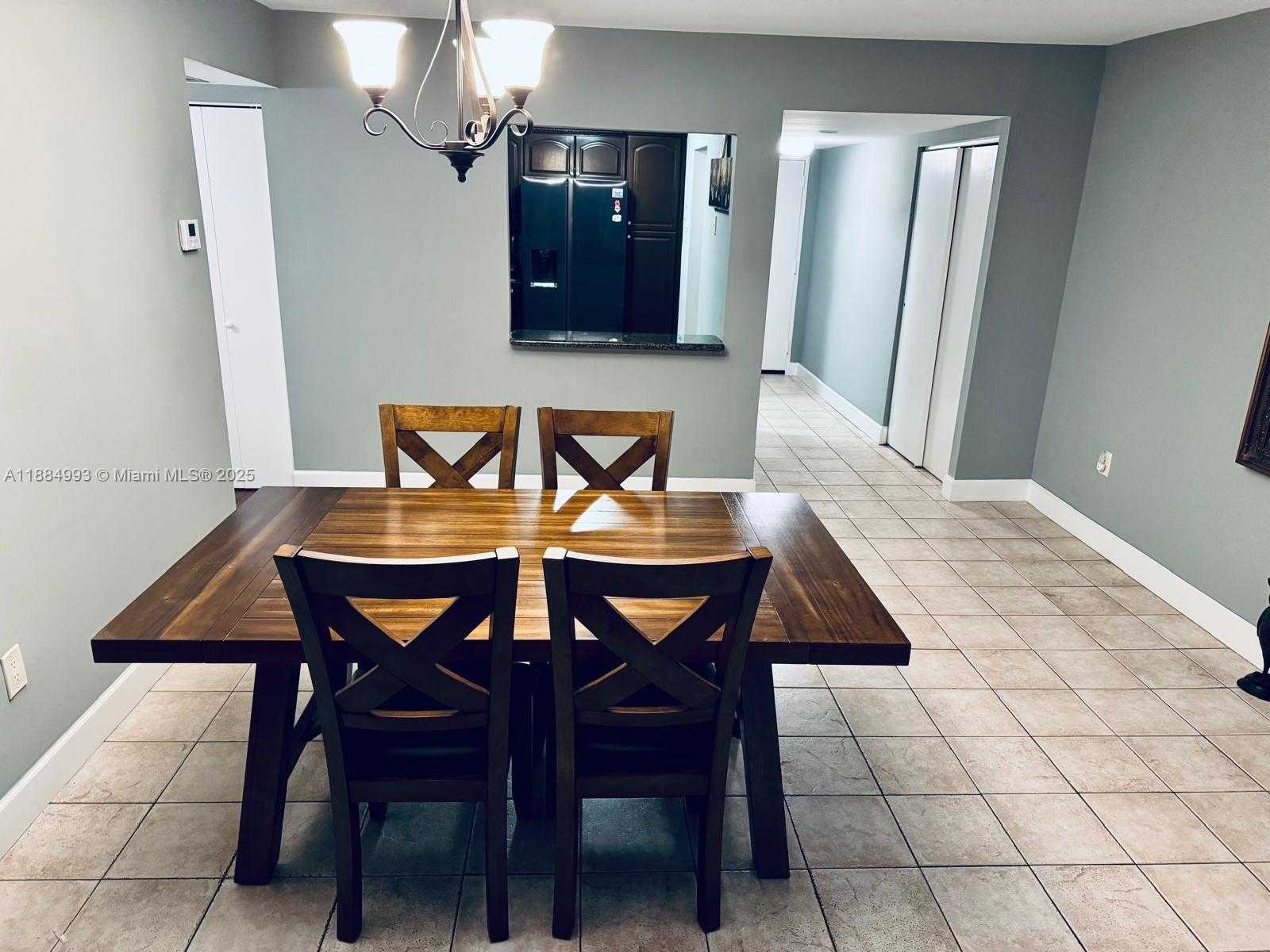 Small Image of 3701 NORTH COUNTRY CLUB DR #908, Aventura Number 9