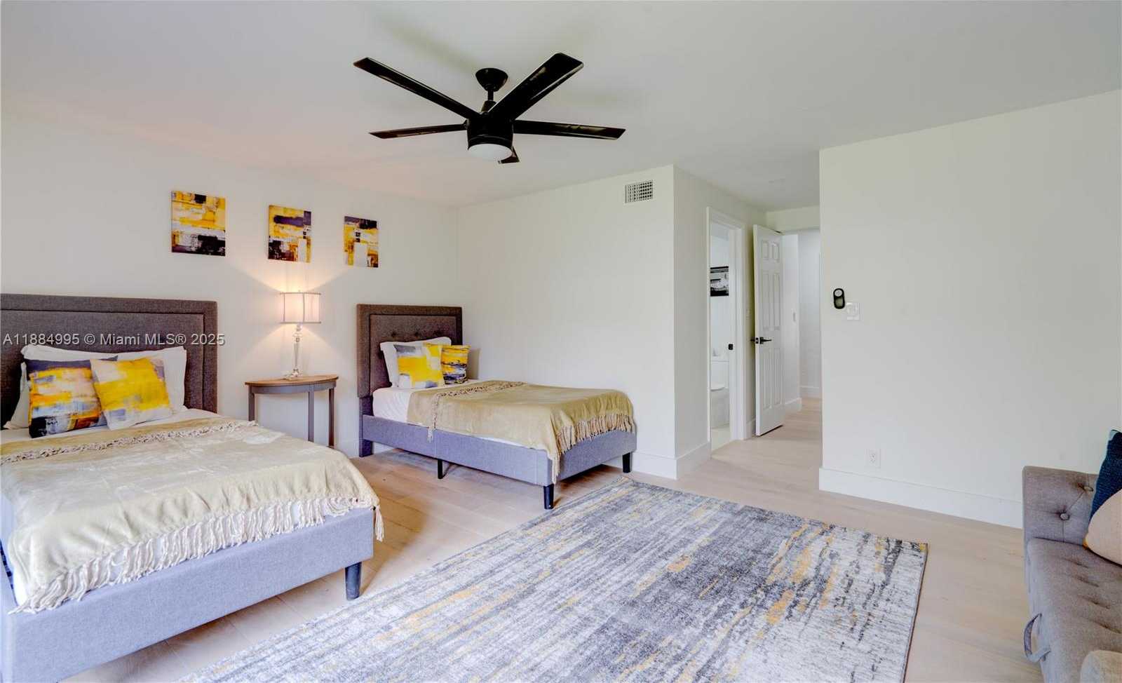 Small Image of 347 NORTH EAST 110TH ST, Miami Number 10