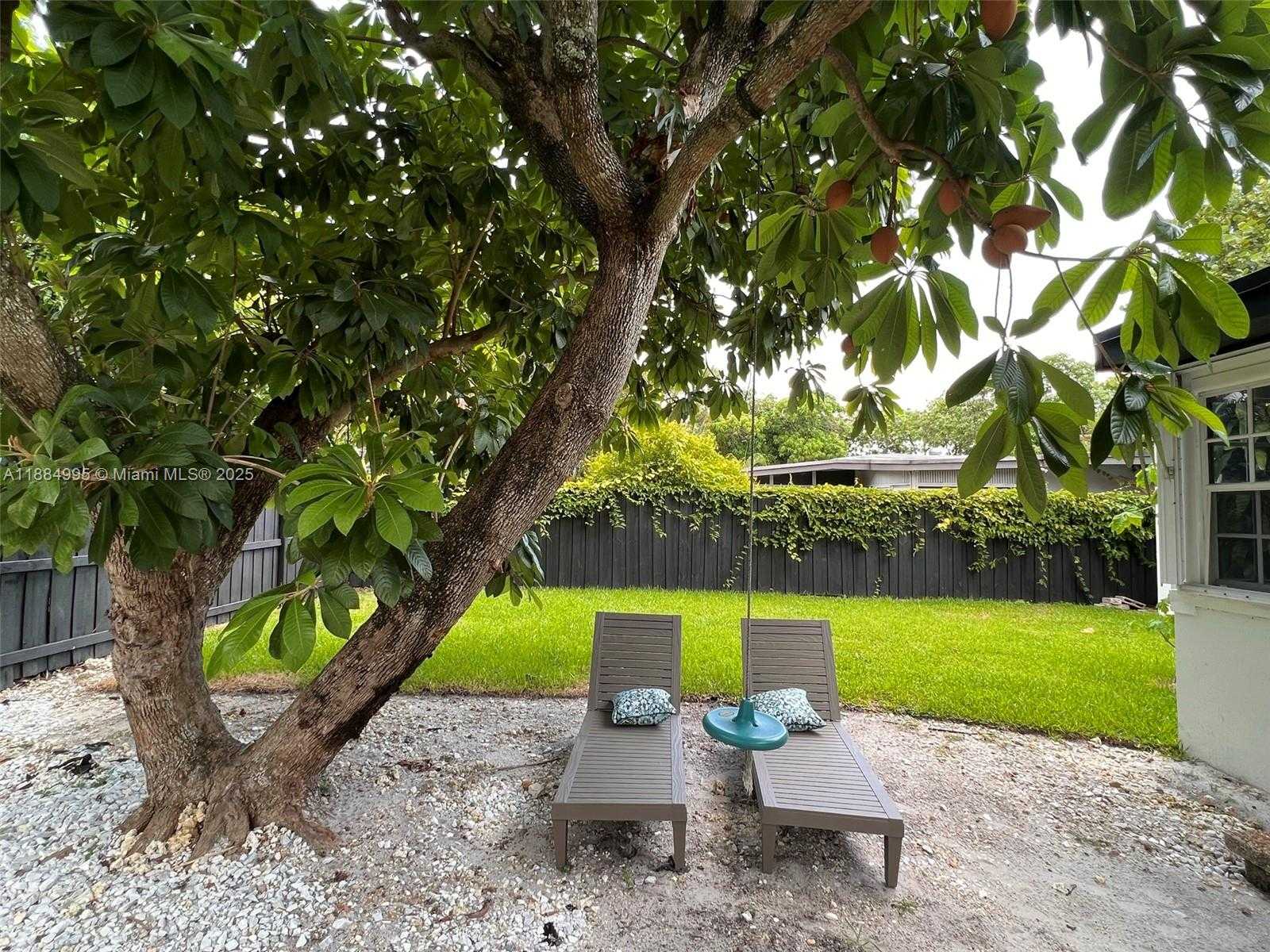 Small Image of 347 NORTH EAST 110TH ST, Miami Number 30