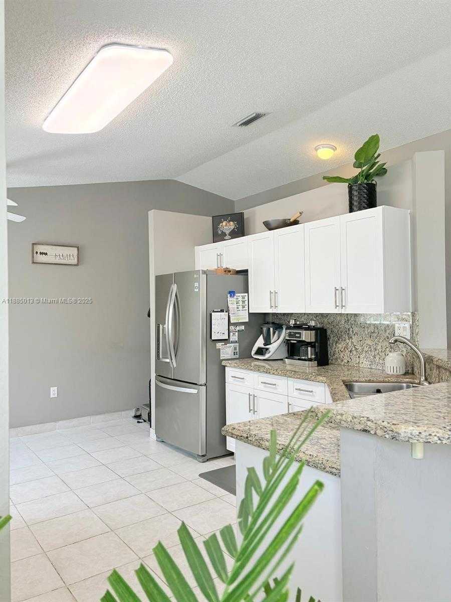 Small Image of 4128 SAPPHIRE TER, Weston Number 10