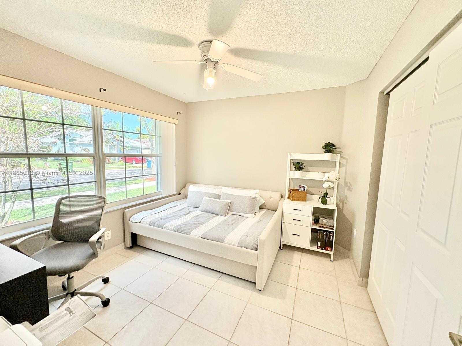 Small Image of 4128 SAPPHIRE TER, Weston Number 13