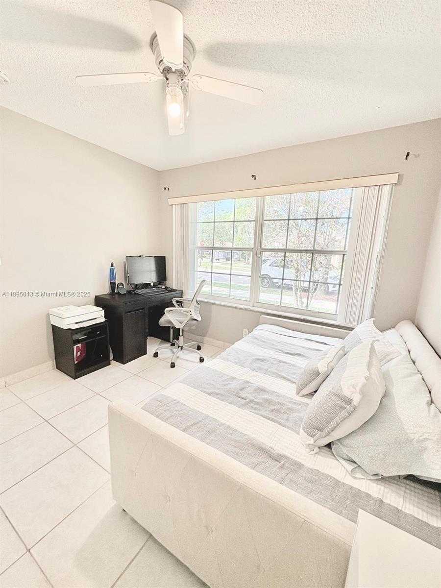 Small Image of 4128 SAPPHIRE TER, Weston Number 14