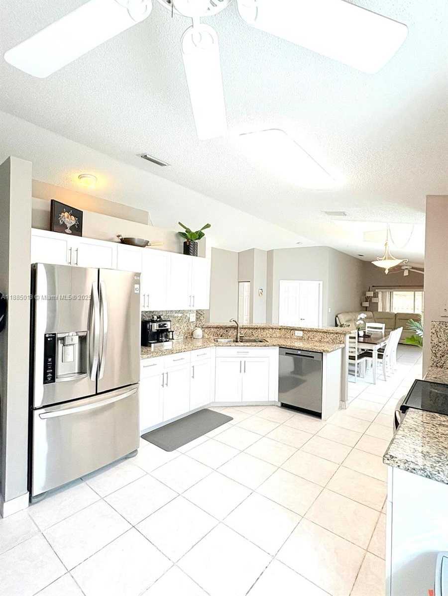 Small Image of 4128 SAPPHIRE TER, Weston Number 8