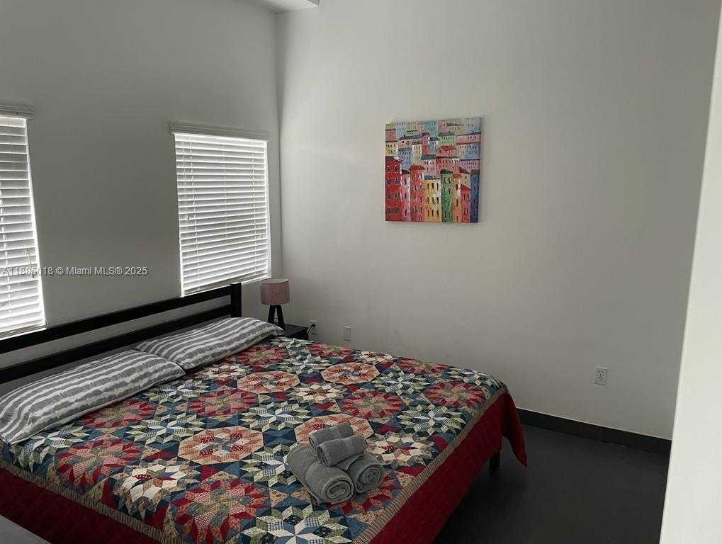 Small Image of 1600 EUCLID AVE #201, Miami Beach Number 7