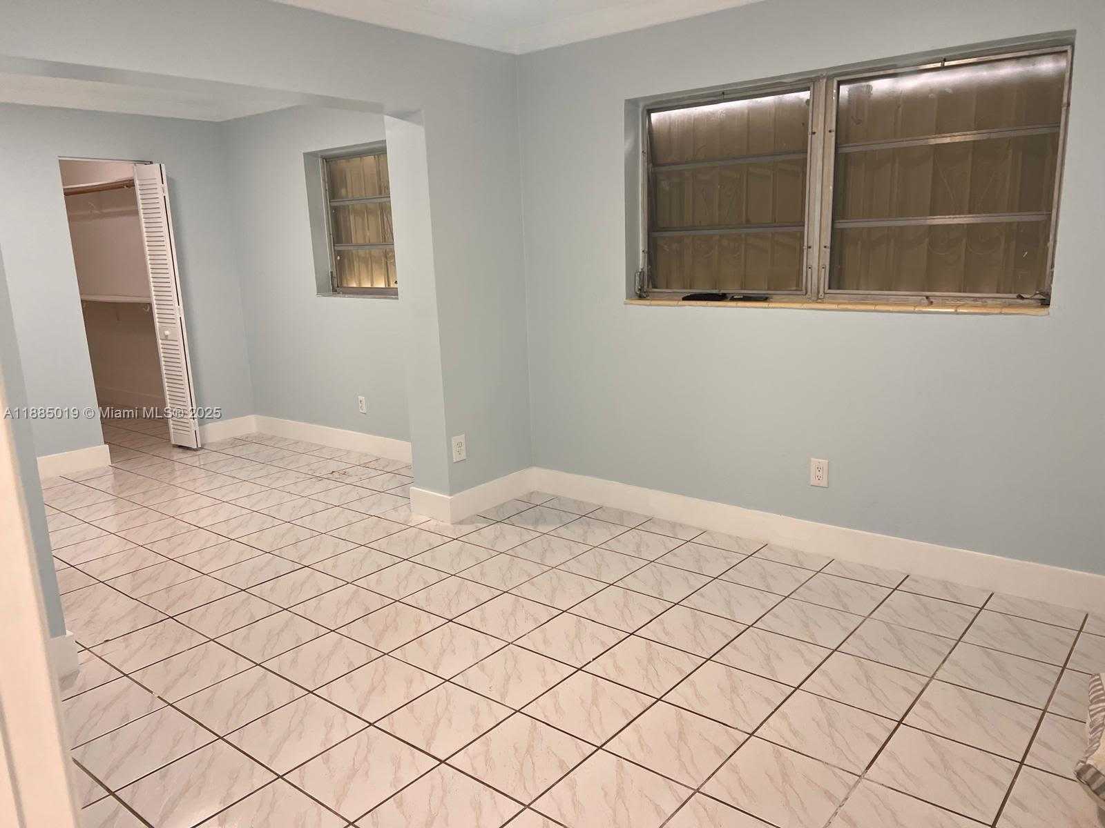 Small Image of 1575 WEST 53RD ST, Hialeah Number 6