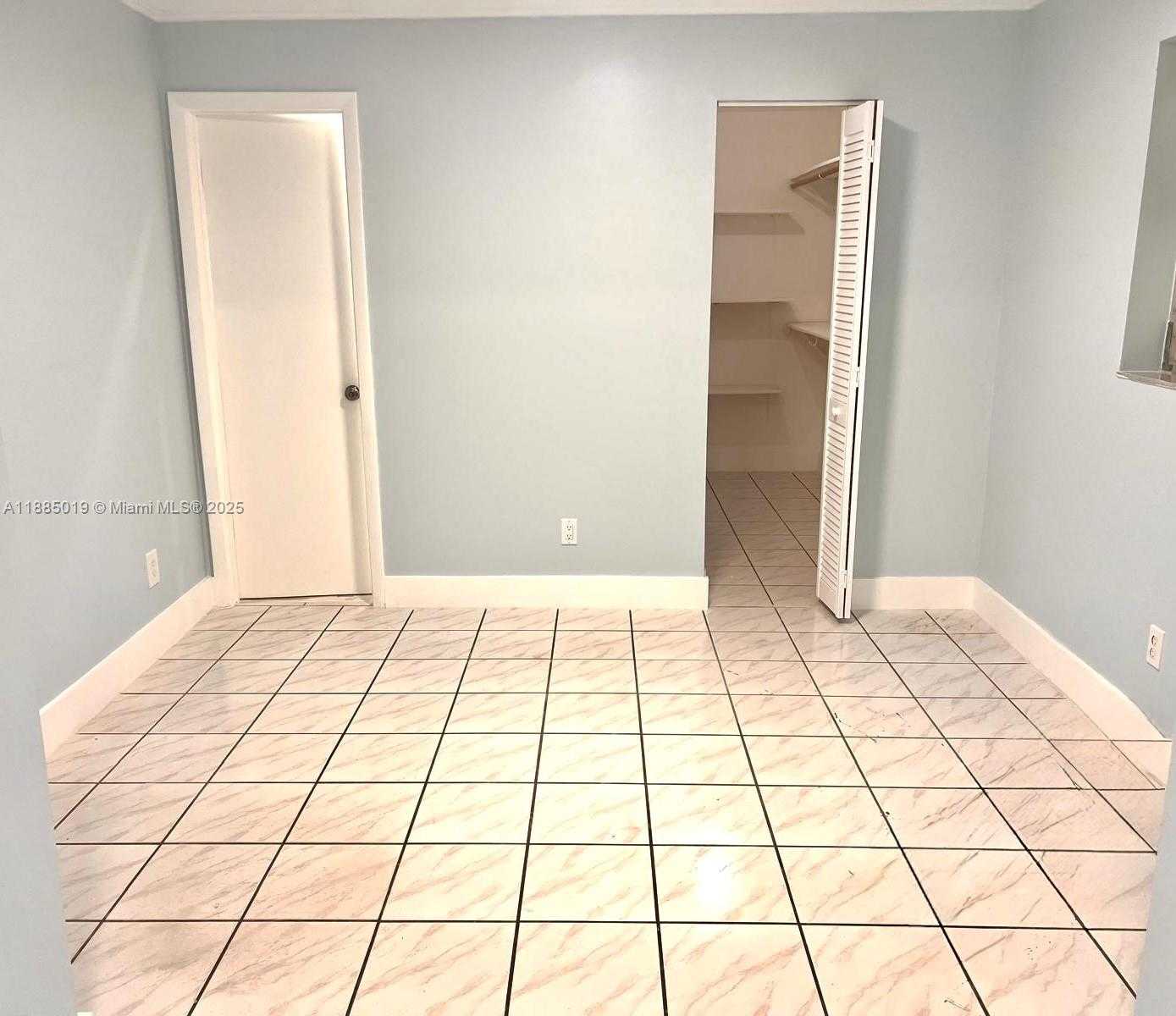 Small Image of 1575 WEST 53RD ST, Hialeah Number 7