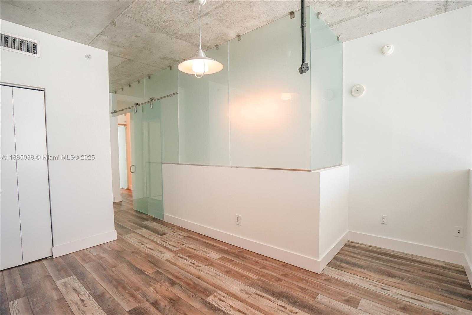 Small Image of 690 SOUTH WEST 1ST CT #2112, Miami Number 10