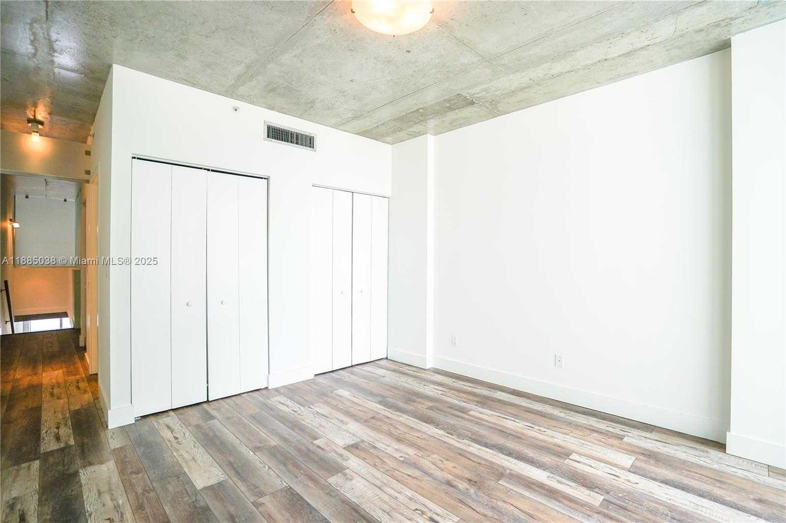 Small Image of 690 SOUTH WEST 1ST CT #2112, Miami Number 12