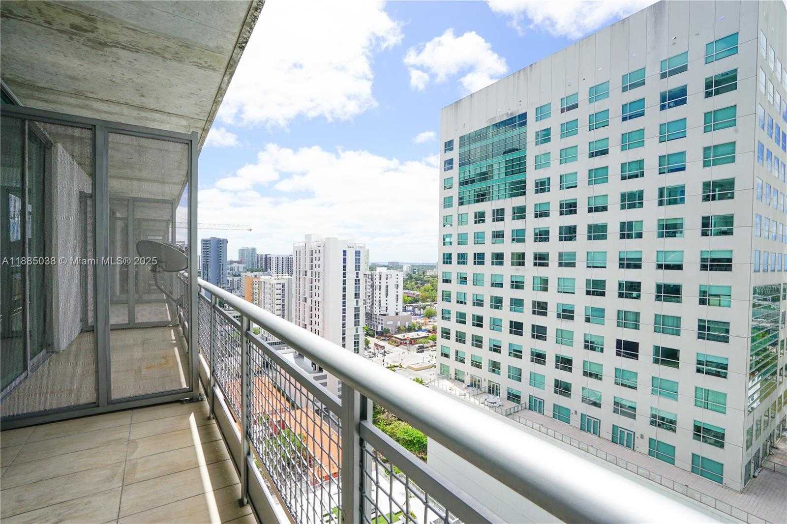 Small Image of 690 SOUTH WEST 1ST CT #2112, Miami Number 16
