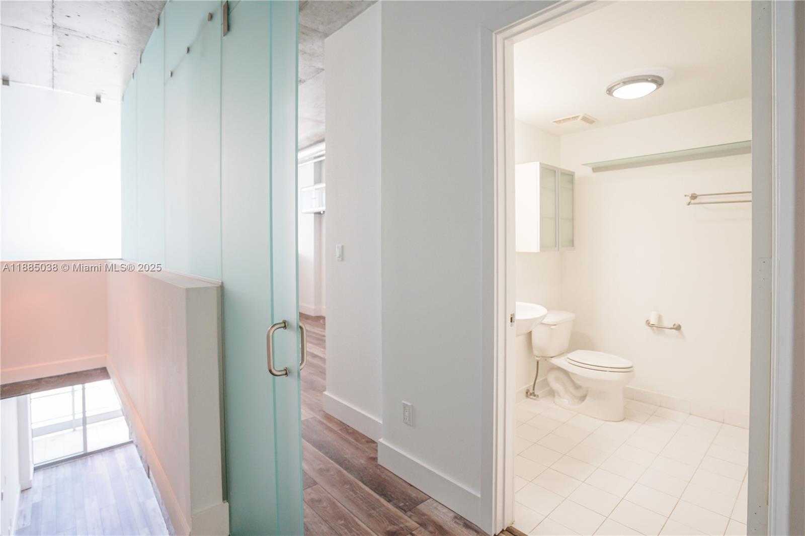 Small Image of 690 SOUTH WEST 1ST CT #2112, Miami Number 8