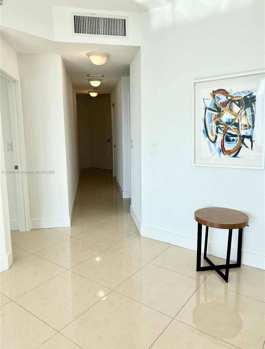 Small Image of 1111 SOUTH WEST 1ST AVE #1914, Miami Number 6