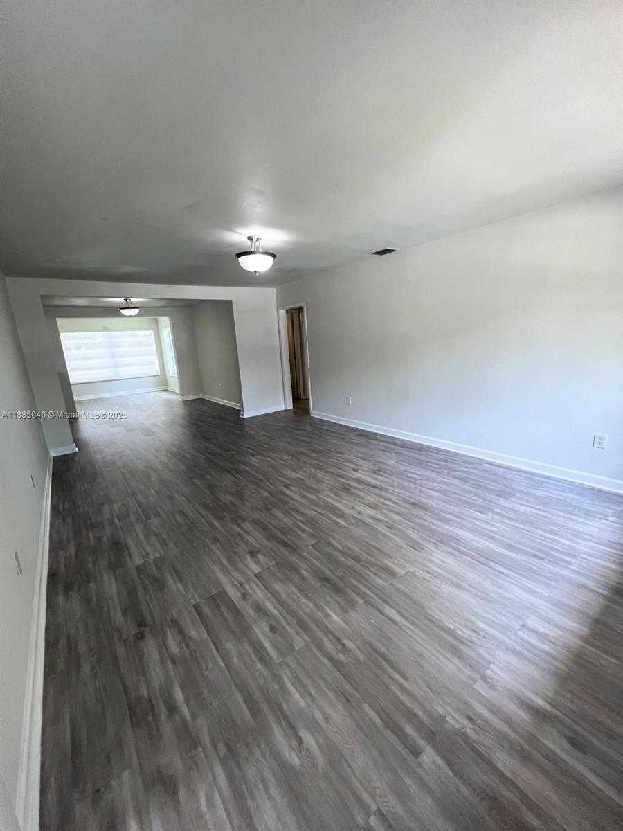 Small Image of 411 NORTH EAST 88TH ST, El Portal Number 13