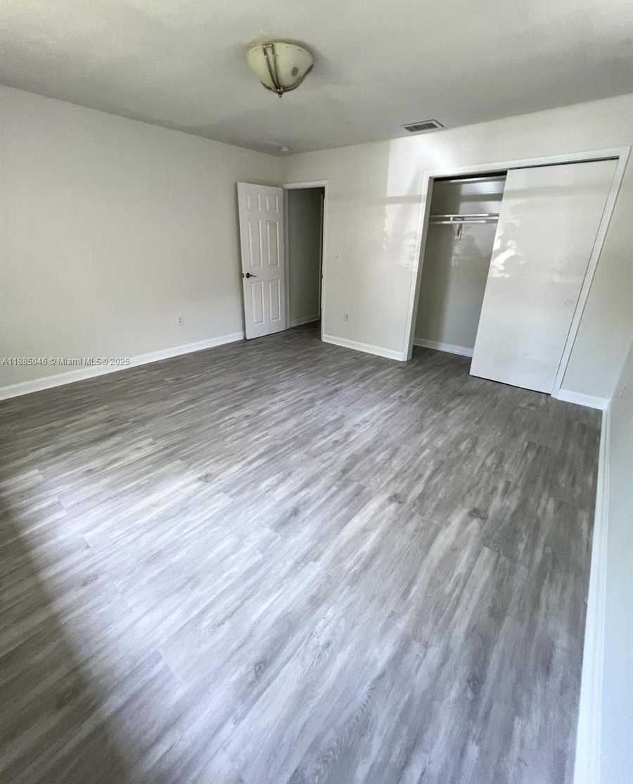 Small Image of 411 NORTH EAST 88TH ST, El Portal Number 2