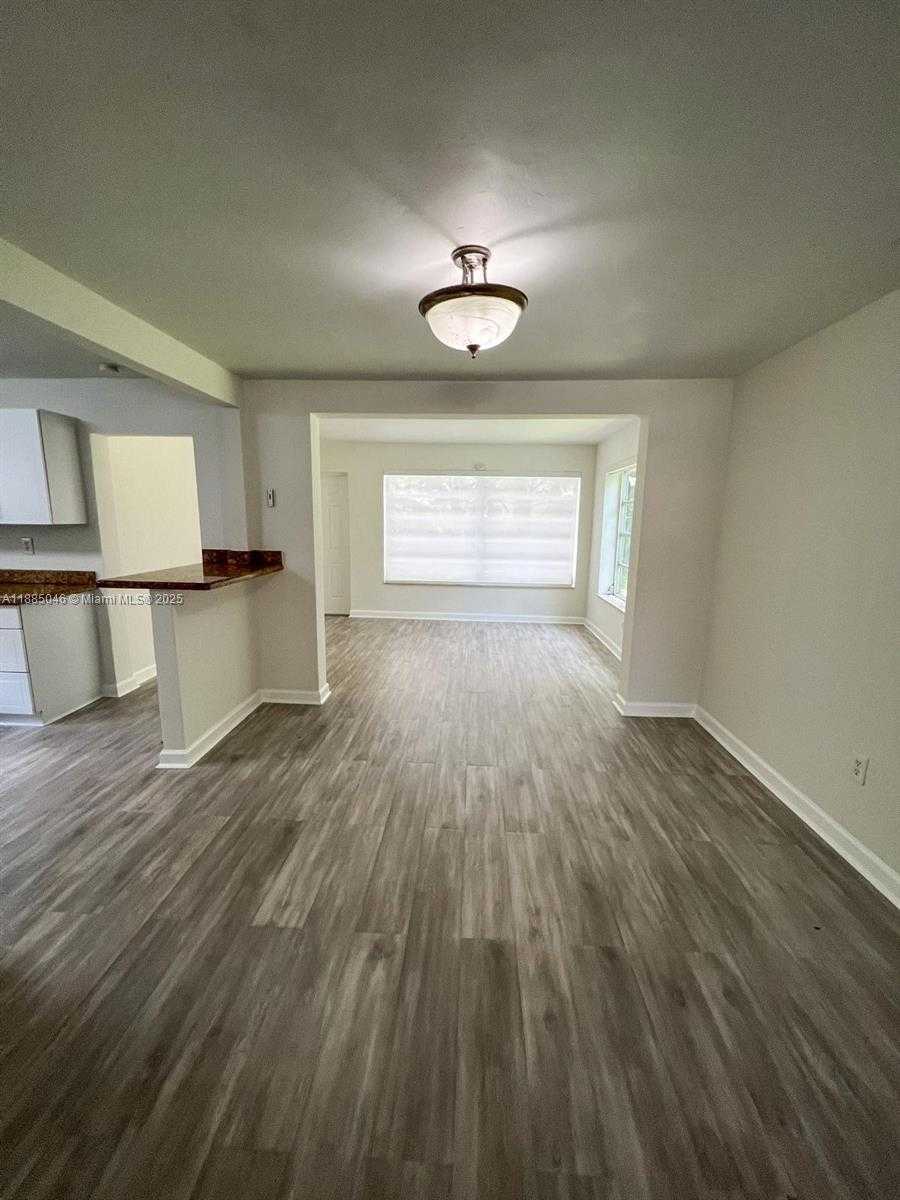 Small Image of 411 NORTH EAST 88TH ST, El Portal Number 8