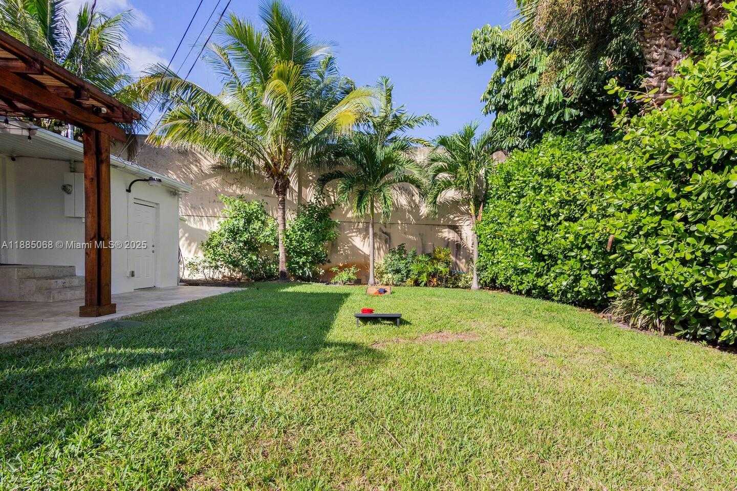 Small Image of 601 NORTH WEST 116TH ST, Miami Number 11