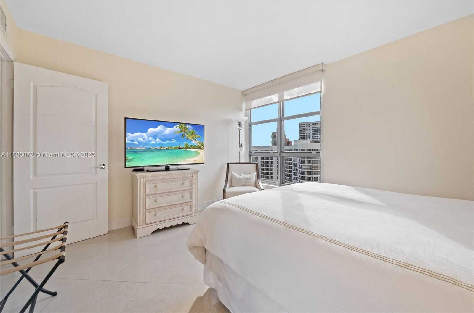 Small Image of 19101 NORTH EAST 36TH CT #1905, Aventura Number 23