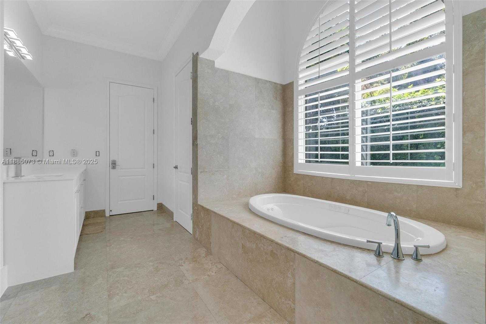 Small Image of 17910 SOUTH WEST 80TH AVE #17910, Palmetto Bay Number 18