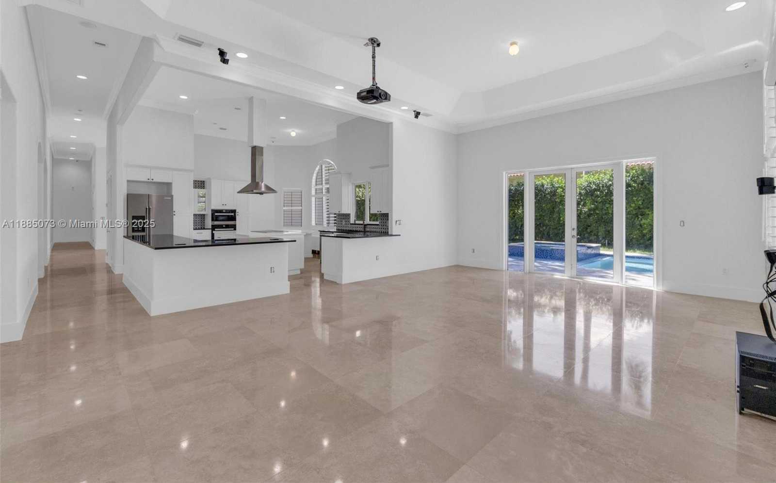 Small Image of 17910 SOUTH WEST 80TH AVE #17910, Palmetto Bay Number 4