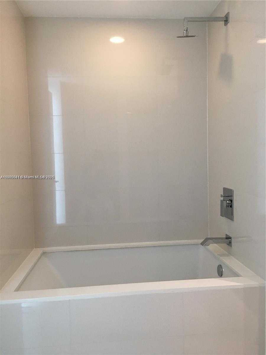 Small Image of 1300 SOUTH MIAMI AVE #4003, Miami Number 11