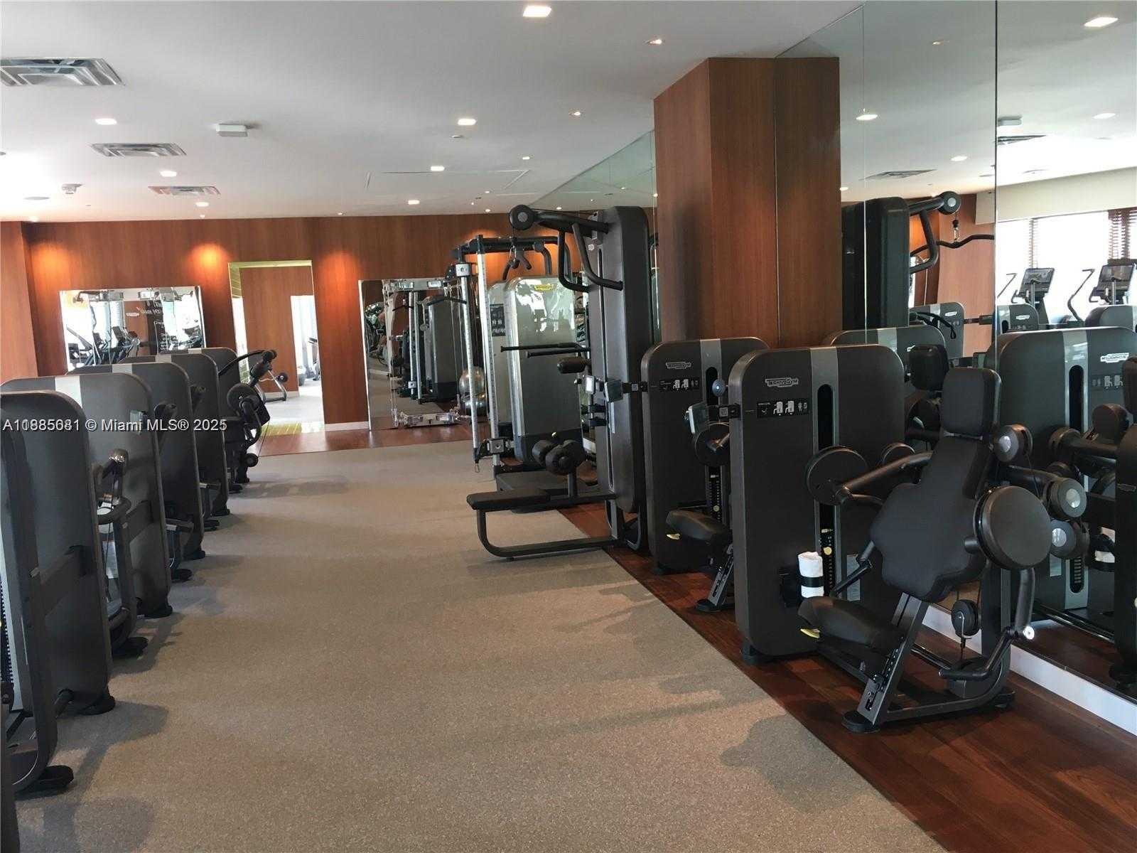 Small Image of 1300 SOUTH MIAMI AVE #4003, Miami Number 27