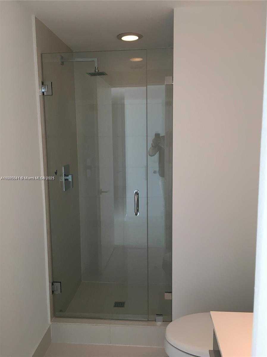 Small Image of 1300 SOUTH MIAMI AVE #4003, Miami Number 8