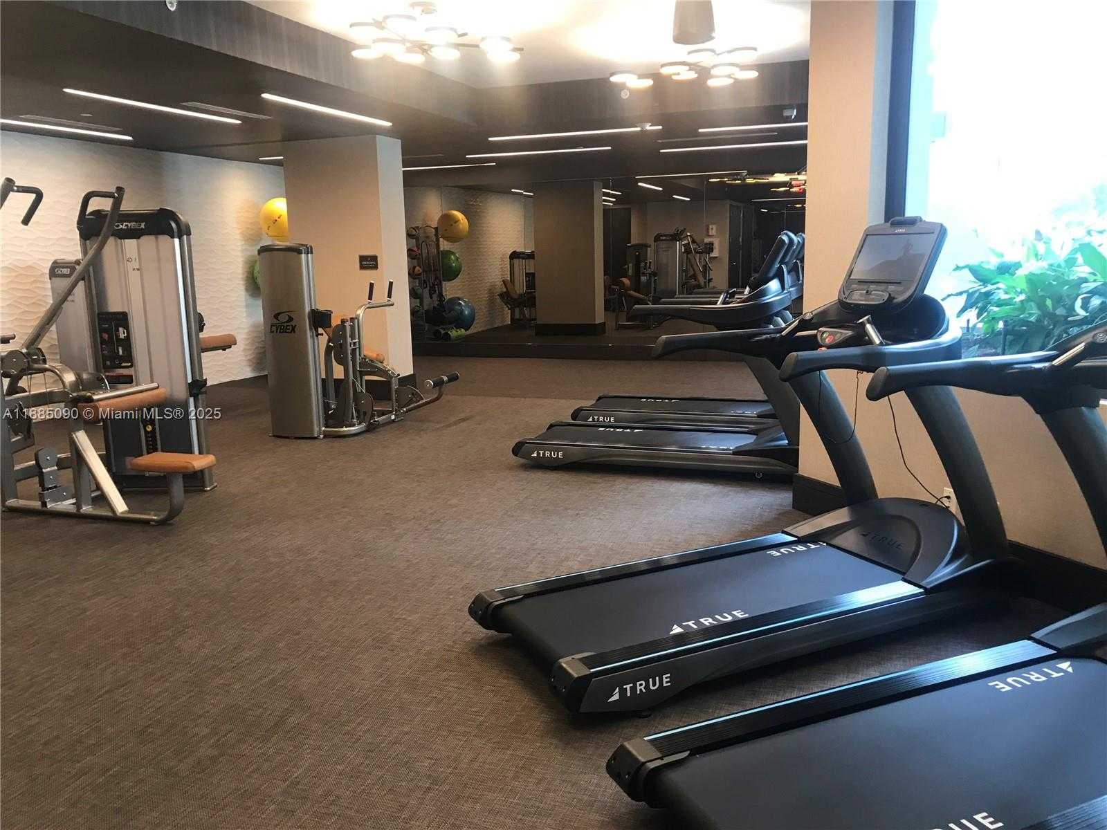 Small Image of 301 ALTARA AVE #523, Coral Gables Number 16