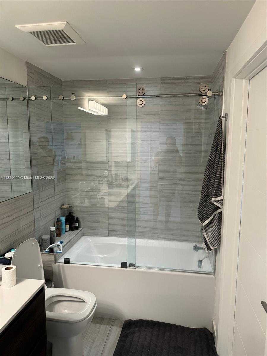 Small Image of 301 ALTARA AVE #523, Coral Gables Number 23