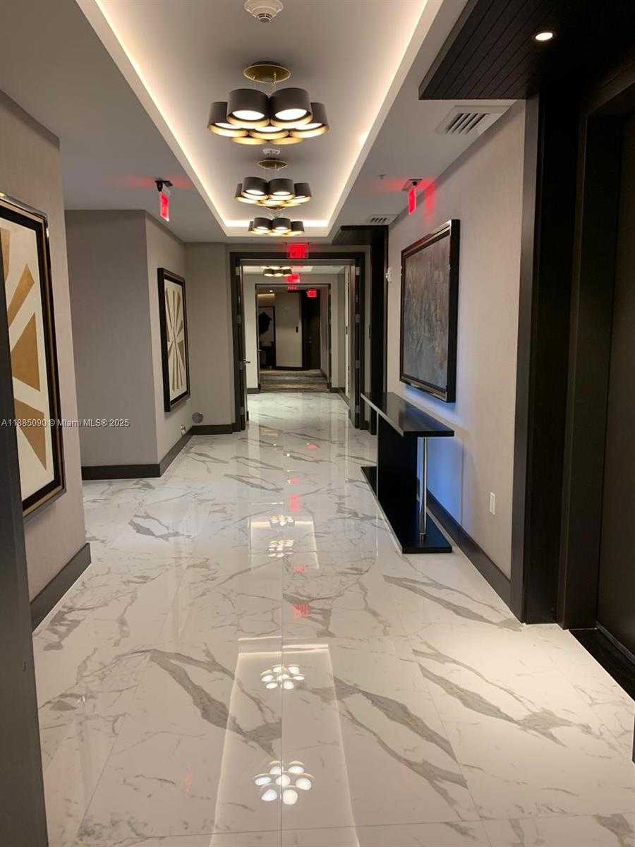 Small Image of 301 ALTARA AVE #523, Coral Gables Number 6