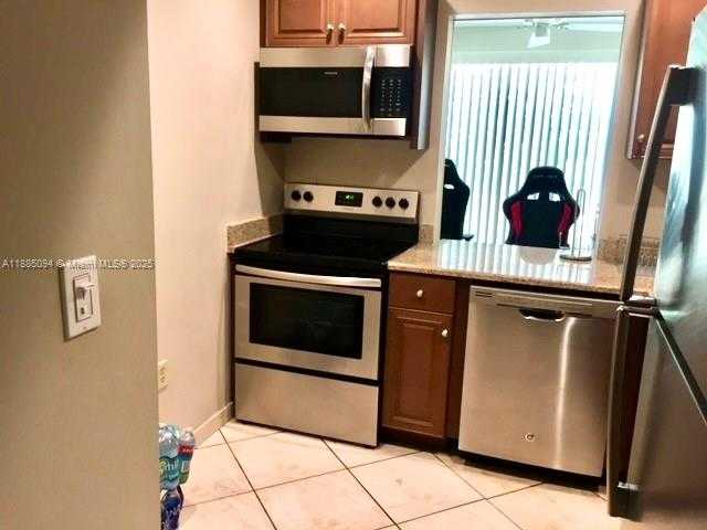 Small Image of 17560 ATLANTIC BLVD #214, Sunny Isles Beach Number 11