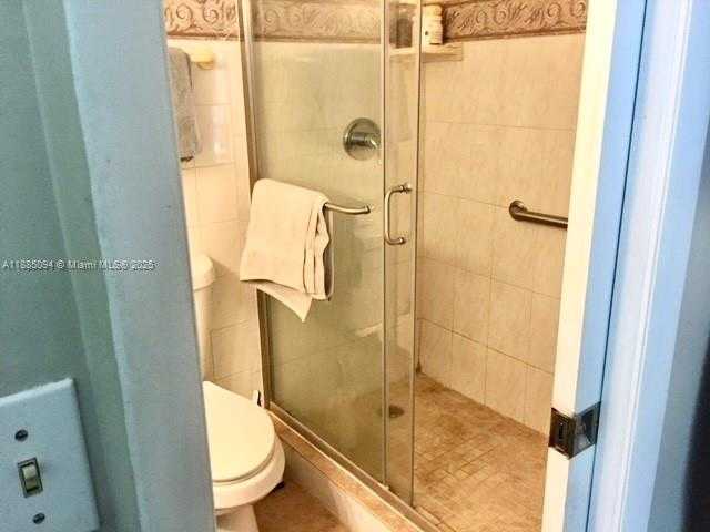 Small Image of 17560 ATLANTIC BLVD #214, Sunny Isles Beach Number 23