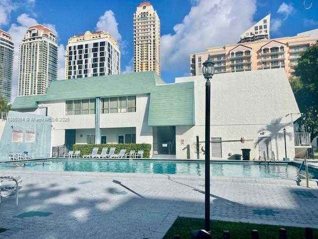 Small Image of 17560 ATLANTIC BLVD #214, Sunny Isles Beach Number 28