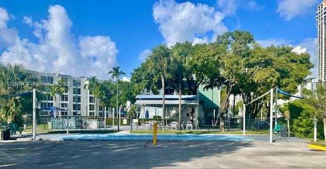 Small Image of 17560 ATLANTIC BLVD #214, Sunny Isles Beach Number 41