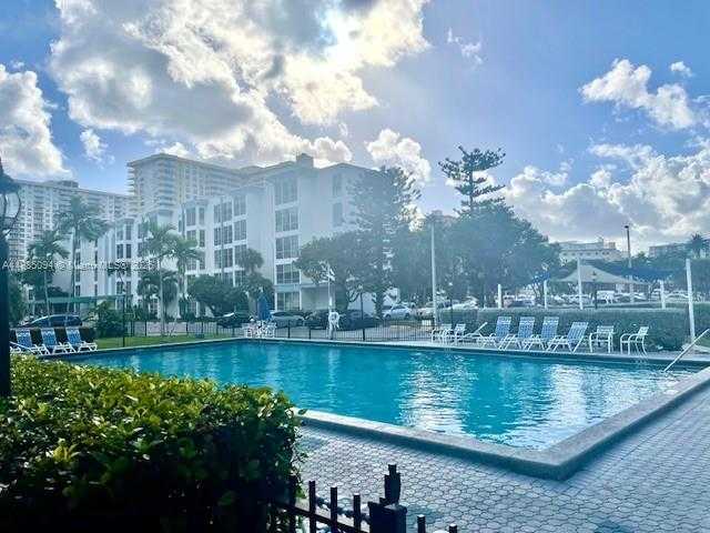 Small Image of 17560 ATLANTIC BLVD #214, Sunny Isles Beach Number 45