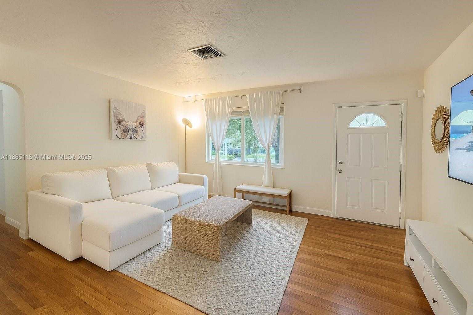 Small Image of 1055 NORTH EAST 121ST ST, North Miami Number 2